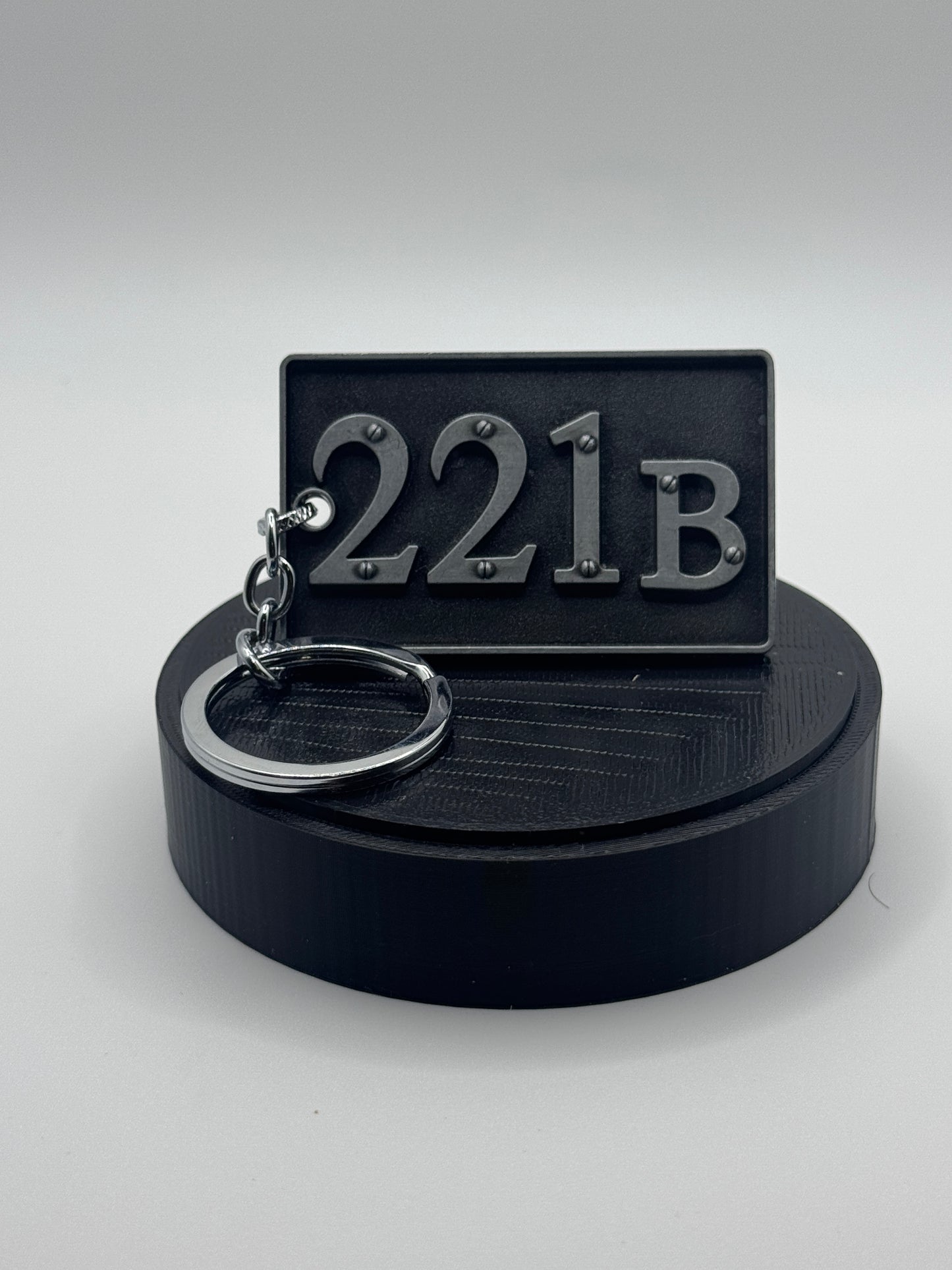 🔑 221B Baker Street Keychain — Pocket’s Worthy Residence - MacGuffin Shop