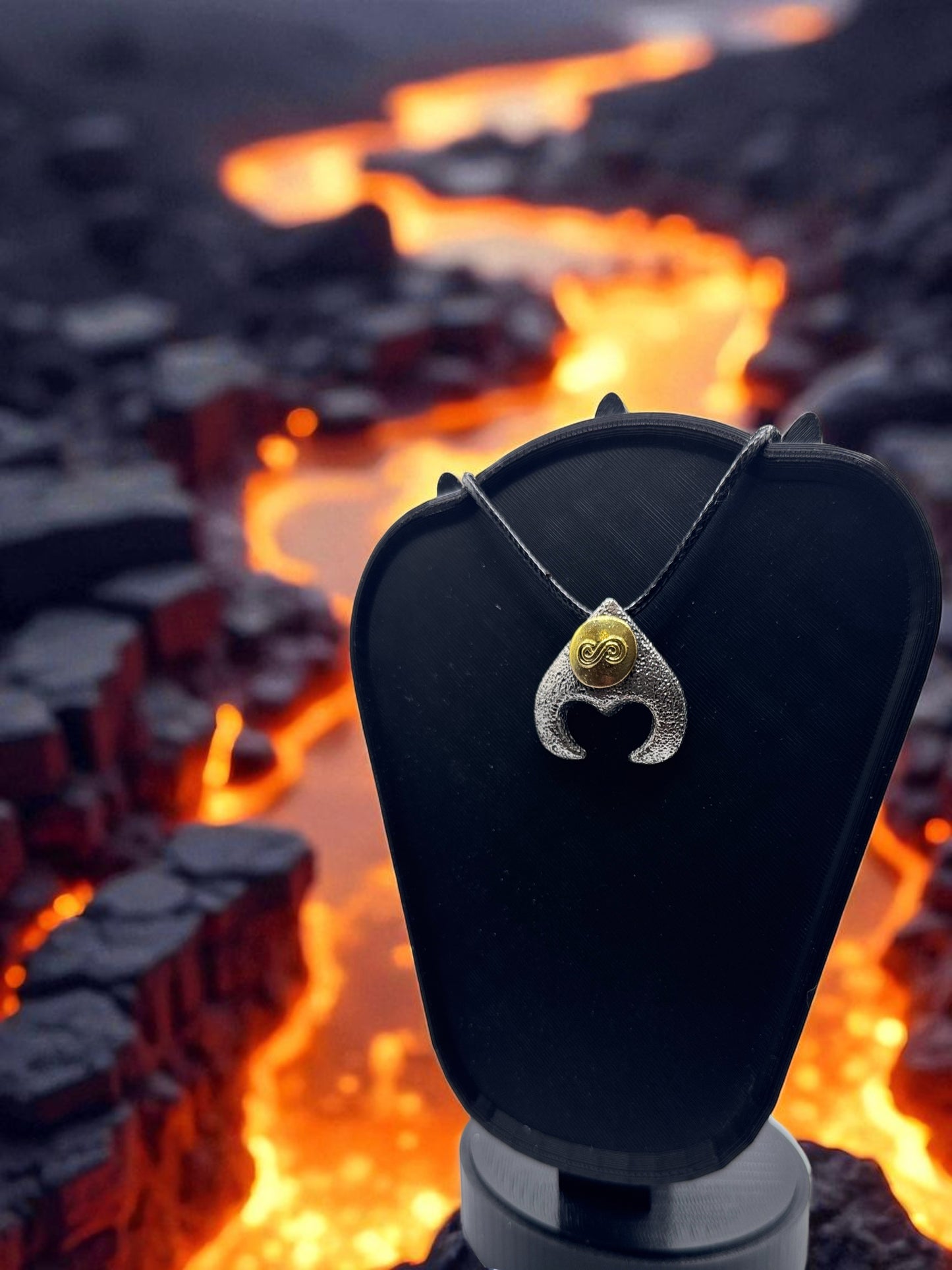 🔥 “Eternal Flame” — Glyphfire Amulet - MacGuffin Shop