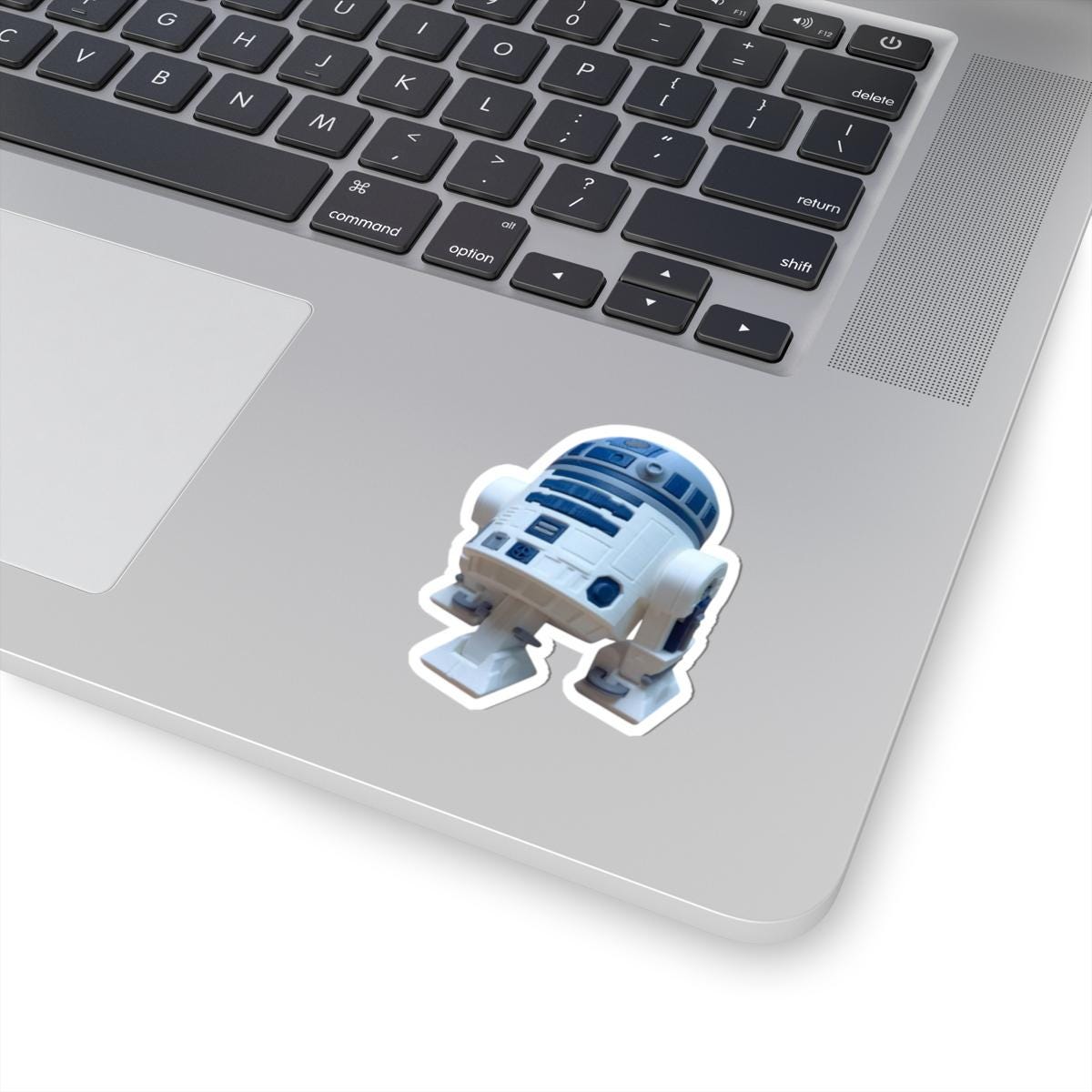 R2-D2 Chunkables Sticker: Collectible Star Wars Vinyl Decal