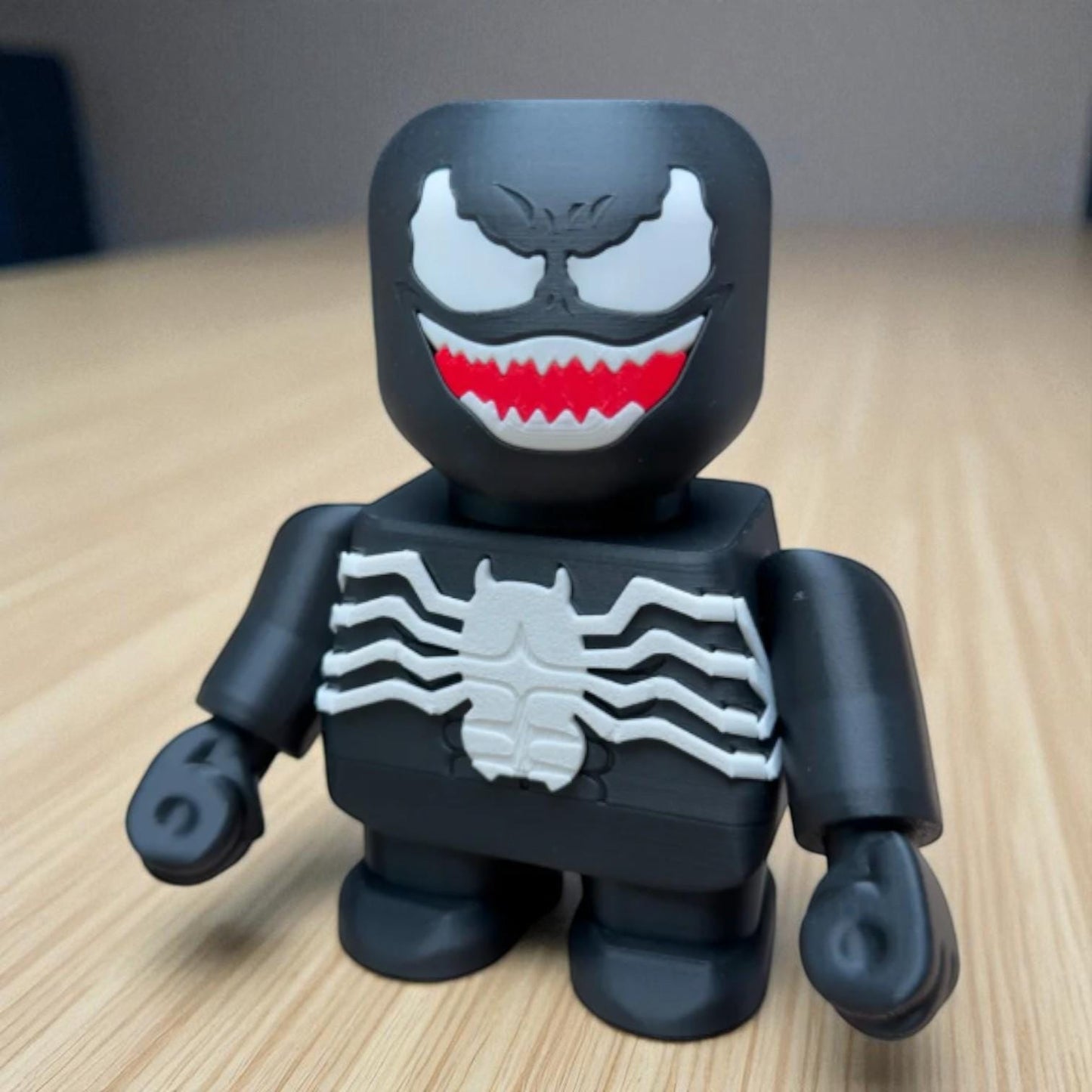 Venom-Chunk - Chunkables Action Figure