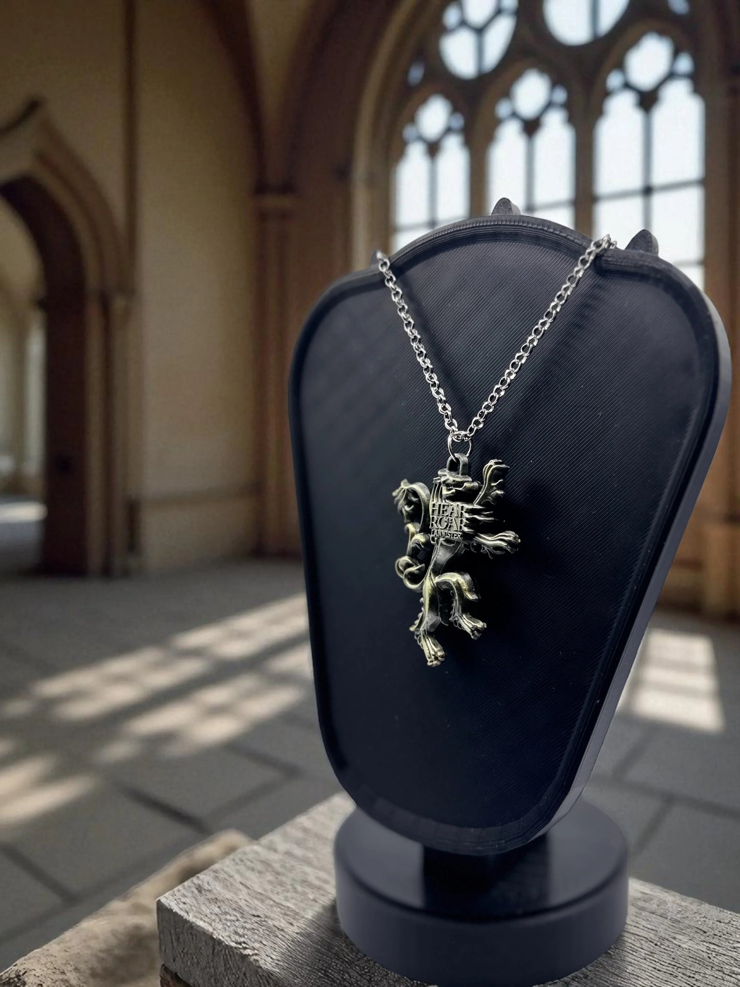 🦁 “The Lion Does Not Ask” — House Lannister Sigil Pendant - MacGuffin Shop