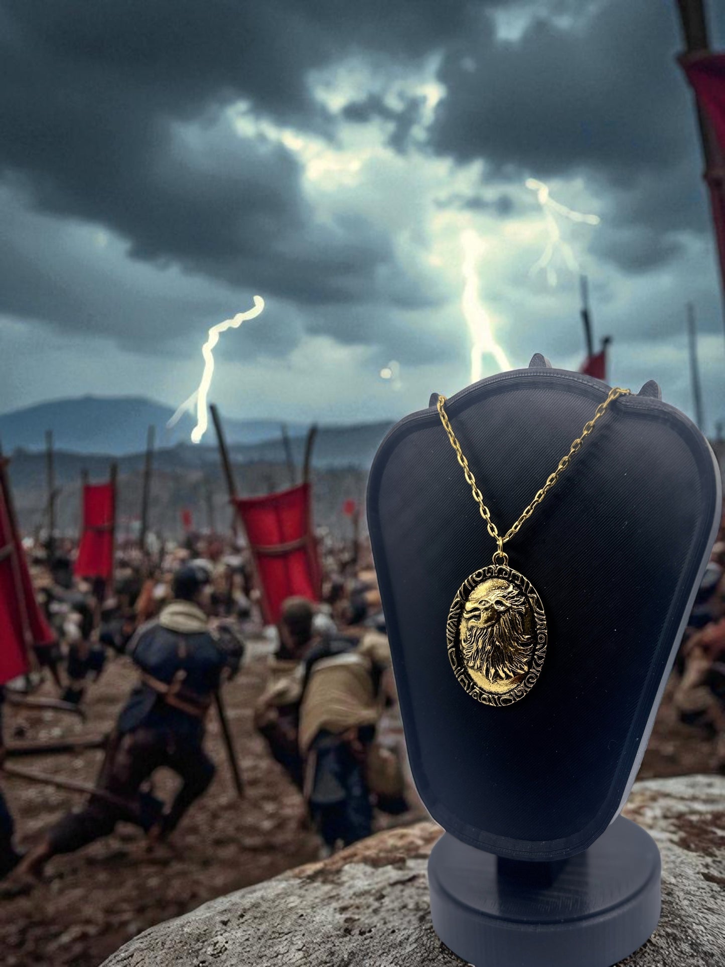 š¦ Lion Crest Necklace ā āRoar of the Realmā Pendant - MacGuffin Shop