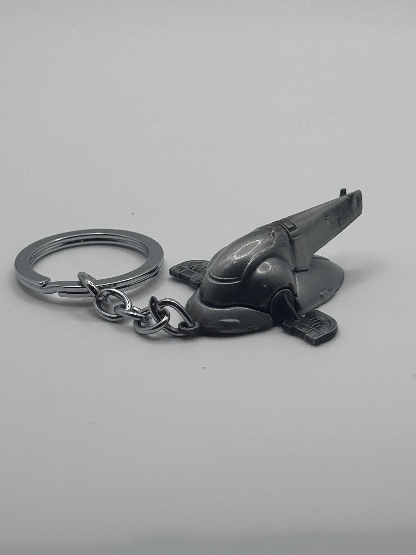 🚀 Boba Fett’s Starship Keychain — Slave I Replica - MacGuffin Shop