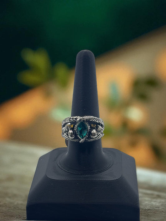 🌿 Oath of the Grove — Elven Emerald Ring - MacGuffin Shop