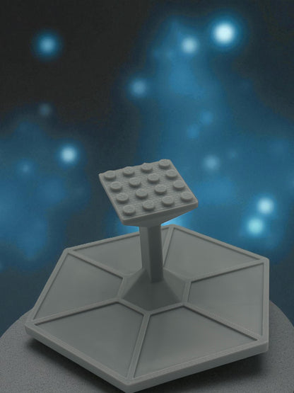 🚀 “Flight Mode Engaged” — LEGO Starship Display Stand - MacGuffin Shop